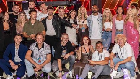 love island favourites|Iba pa.